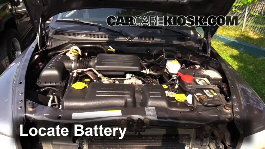 2003 Dodge Dakota SLT 4.7L V8 Crew Cab Pickup (4 Door) Battery Replace